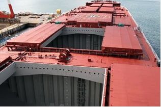 HATCH COVER INSPECTION – MACGREGOR (NAVIOS)